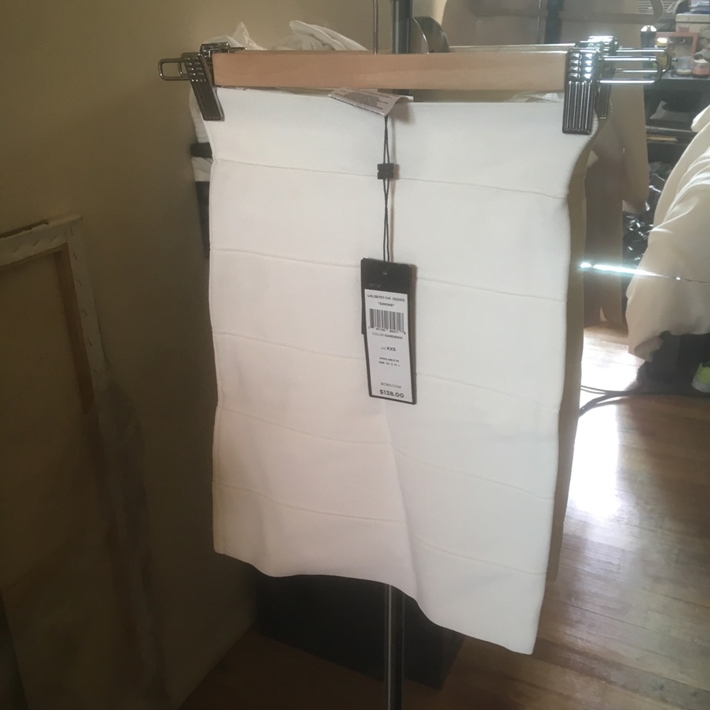 NWT BCBG White Bandage Skirt XXS