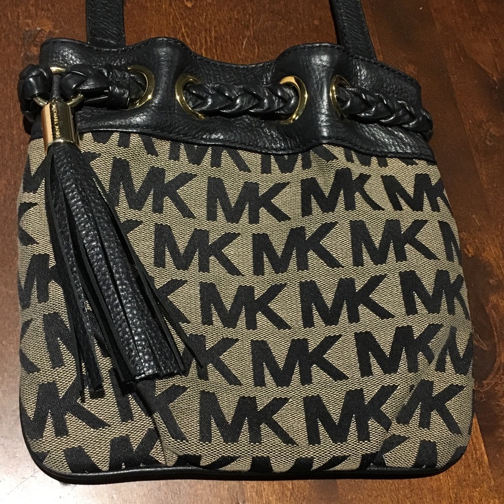 Michael Kors Crossbody