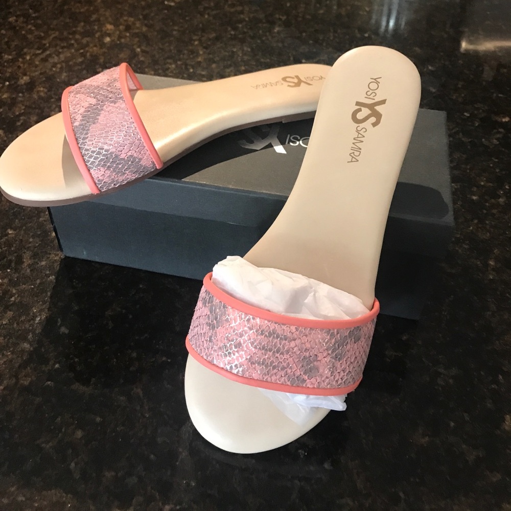 Yosi ! Sandals like new !