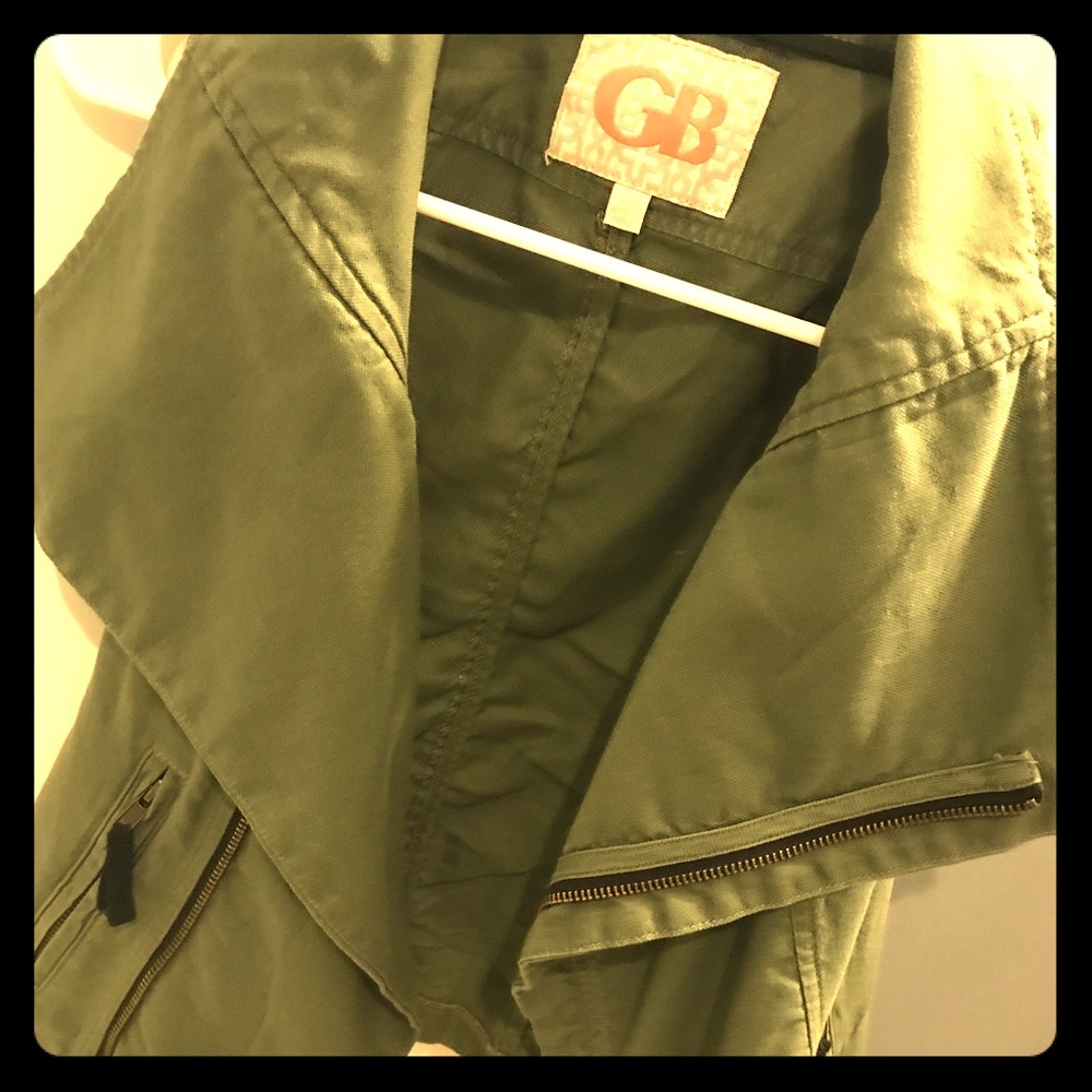 Army Green Utility Vest by Gianni Bini (Like New!)