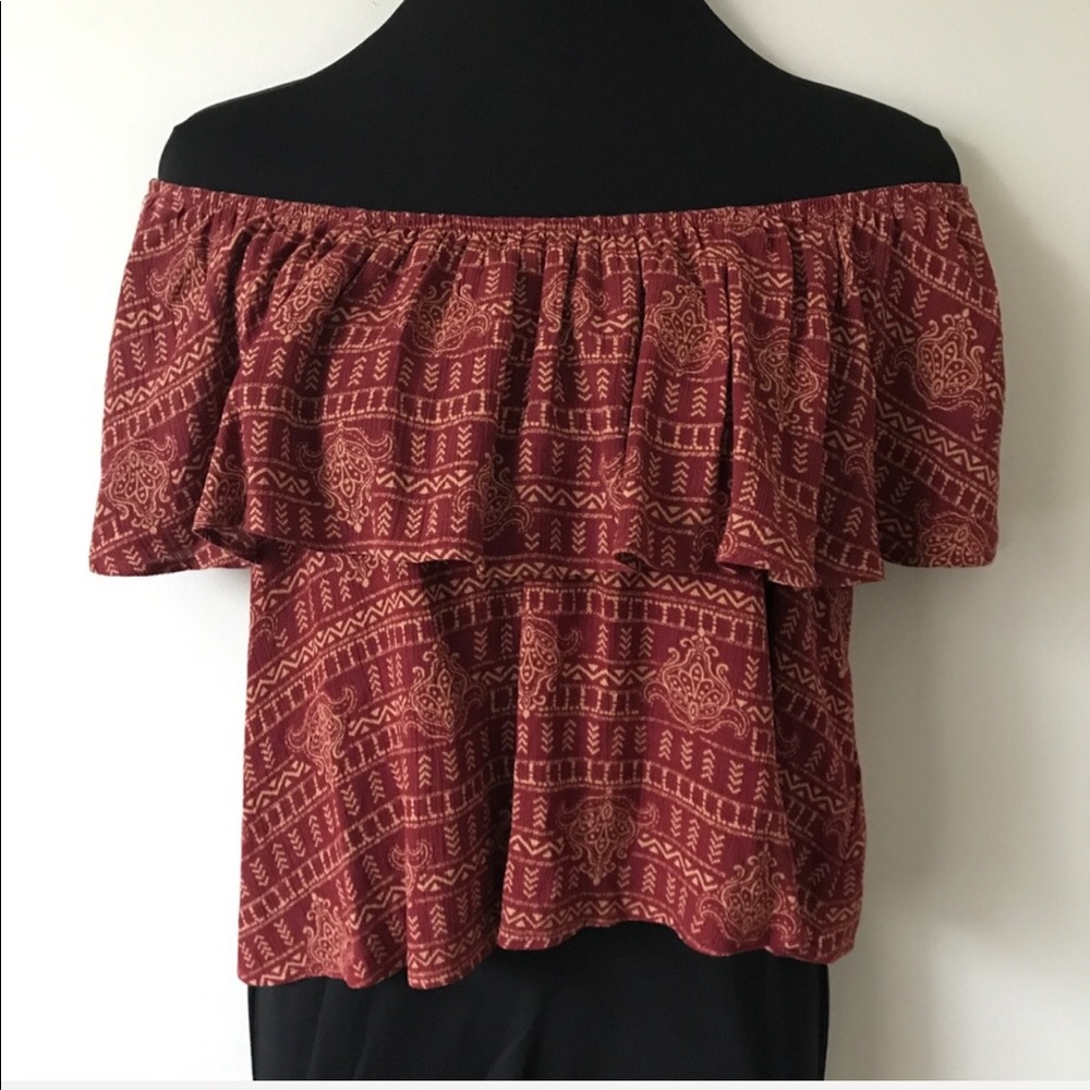 🚫SOLD🚫 Boho off the shoulder ruffle crop top