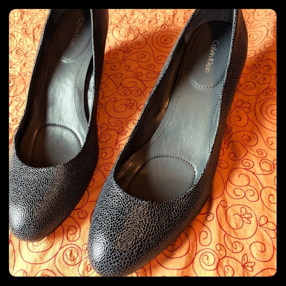 Calvin Klein Grey Pebble Wedges