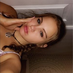 Meet your Posher, Alyss