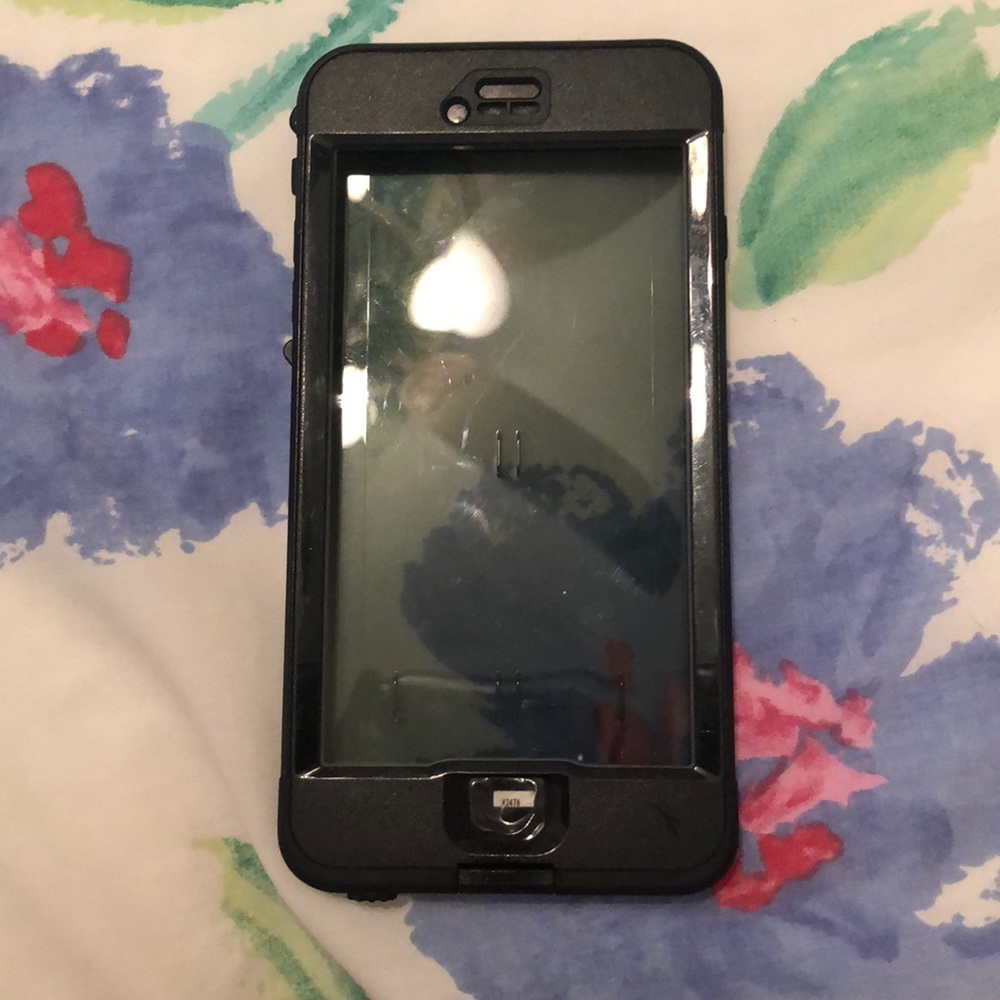 iPhone 6 Plus life proof case