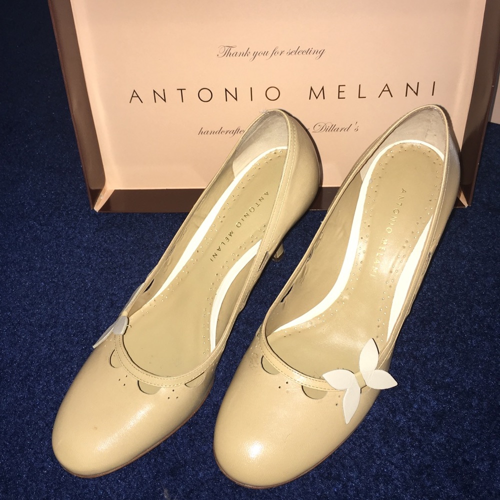 Antonio Melani Nude Butterfly Heels