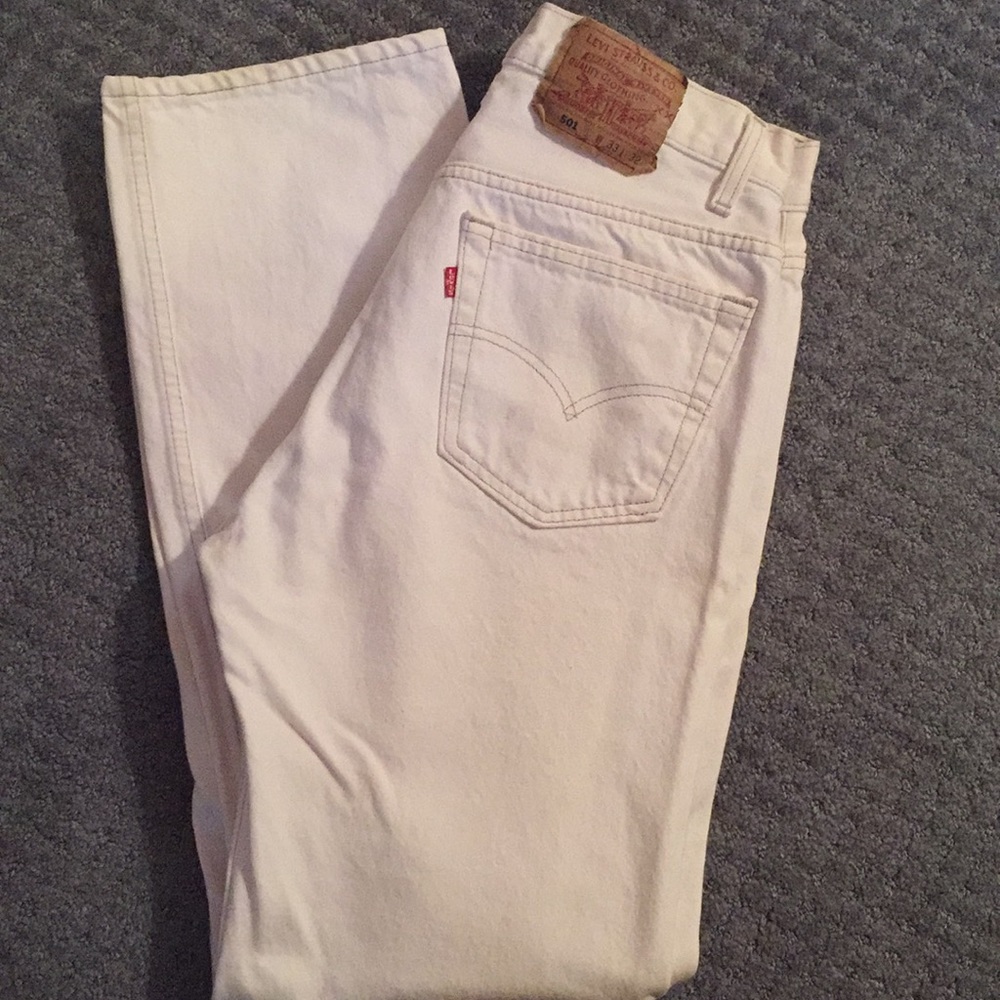 Button-fly Levi's