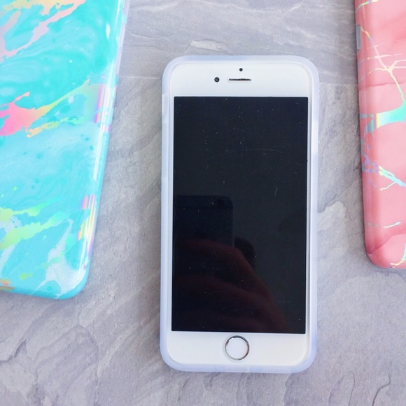 iiPhone White Holographic Marble Case - Picture 2 of 3
