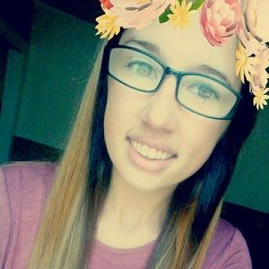 Meet your Posher, Kayla