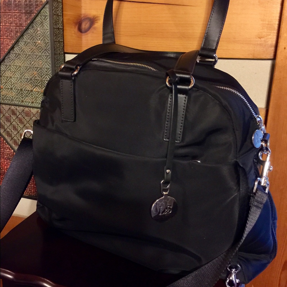 Lo and Sons OMG overnight bag