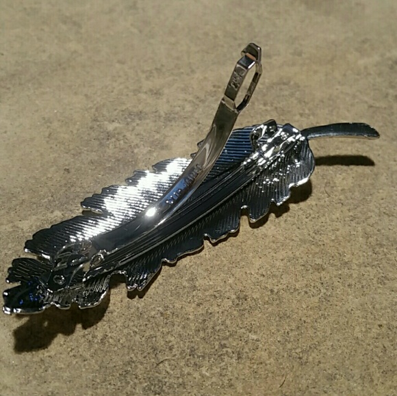 pair Bright Silver Feather Large Hair Clips - Picture 5 of 7