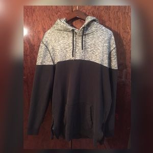 Hollister pullover hoodie