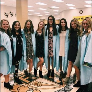 Meet your Posher, Caroline