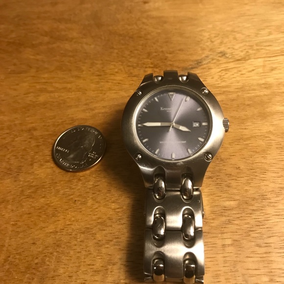 Kenneth Cole Watch - Picture 2 of 3