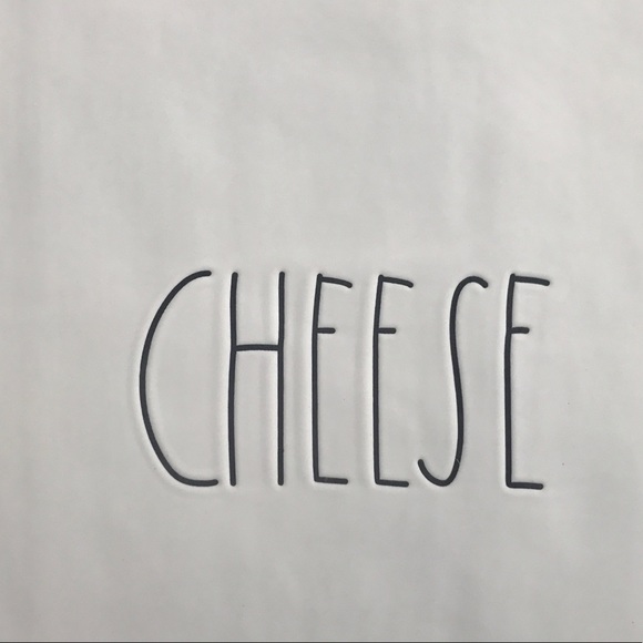 ❌SOLD ❌ Rae Dunn By Magenta CHEESE - Picture 2 of 3