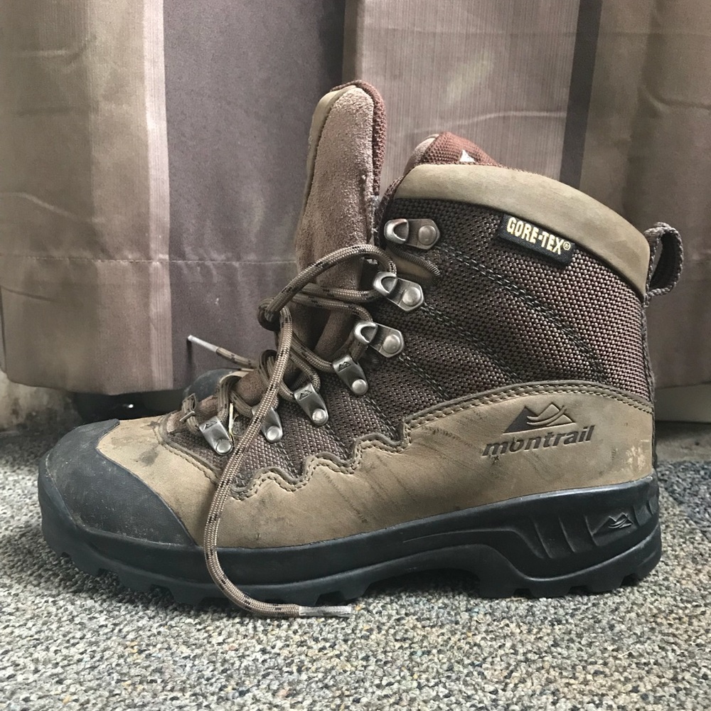 Montrail gor -Tex hiking boots size 7