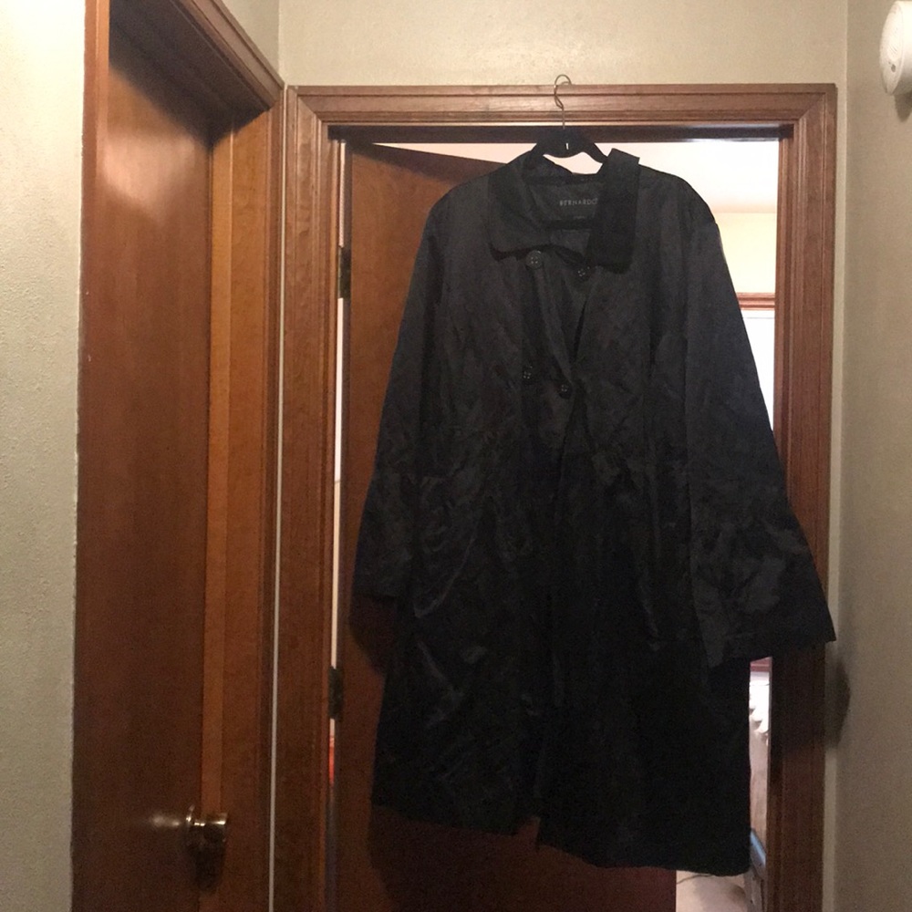 Gorgeous Bernardo coat 3X SALE!!