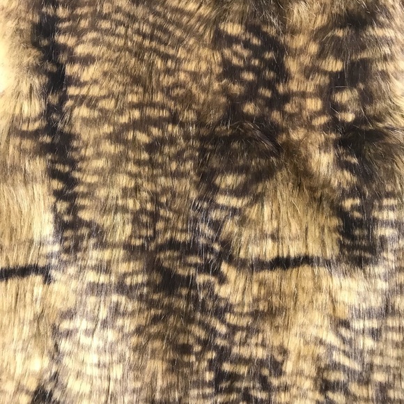Mossimo Faux Fur Vest - Picture 5 of 5
