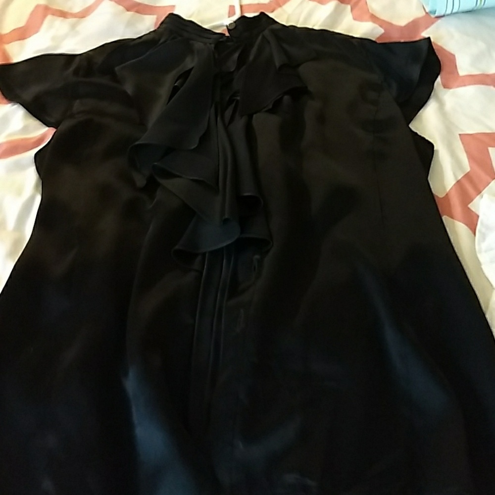 Zoa black cap sleeve ruffled blouse size large