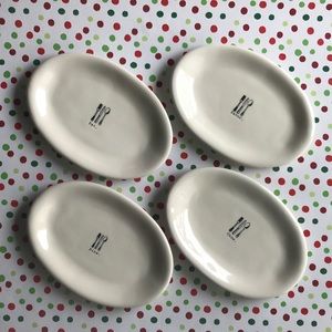 ❌SOLD ❌Rae Dunn By Magenta Icon Oval Plates -Set