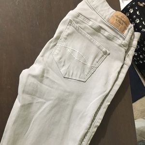 Abercrombie&Fitch Grey/silver accent skinny jeans