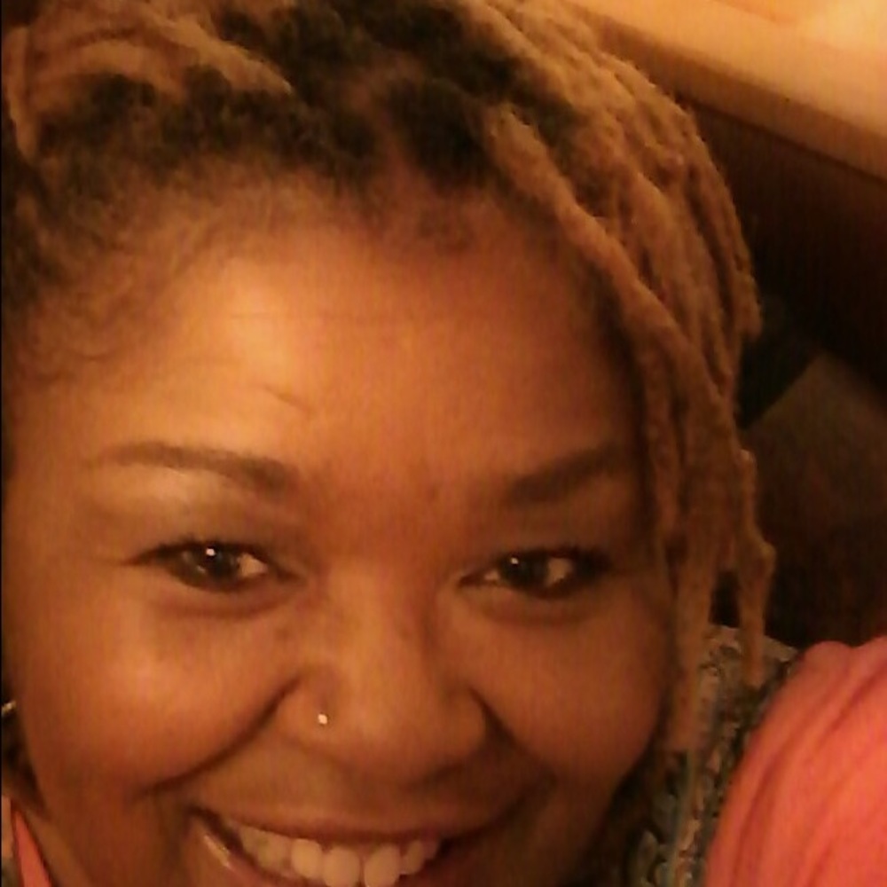 Meet your Posher, Theresa