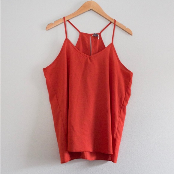 Tops - ✨3/$20✨ Orange Top