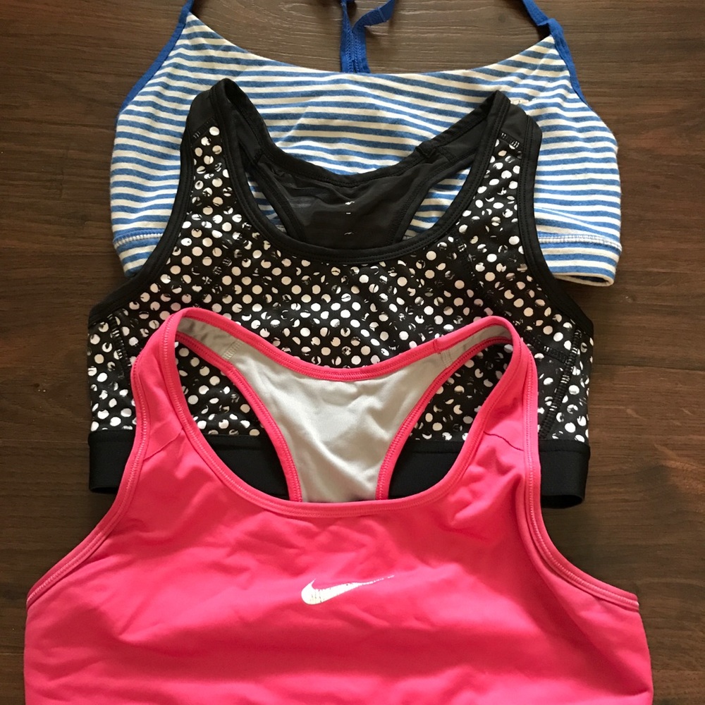 Three small sports bras Nike h&m WOW