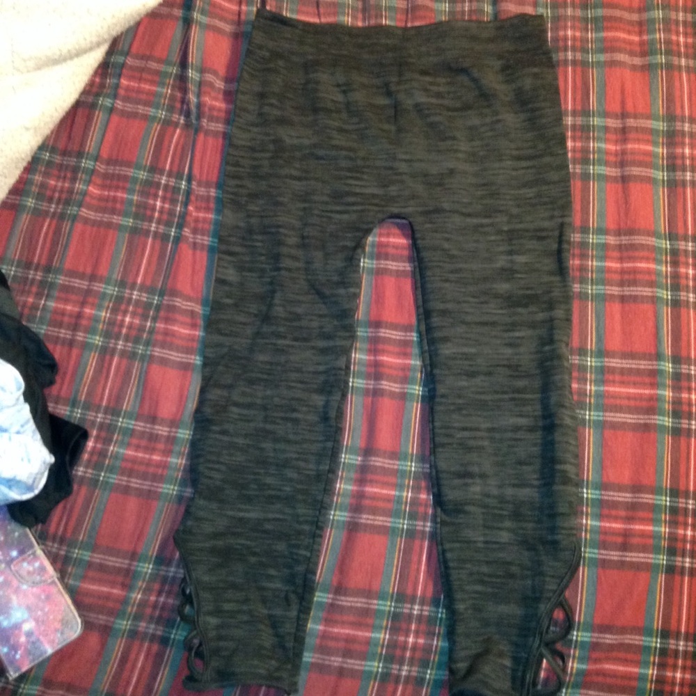 LIVE LOVE DREAM seamless capris