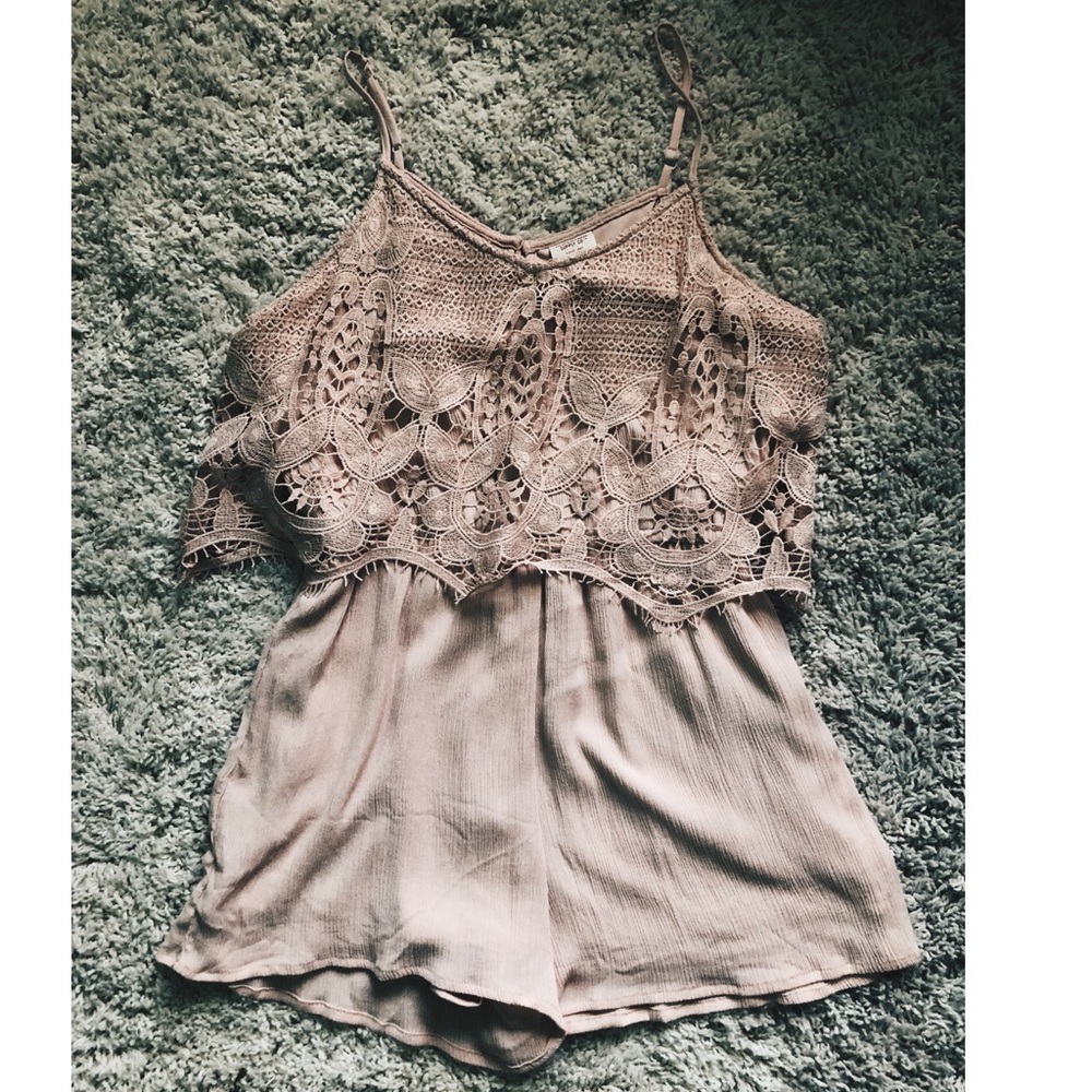 Light Pink Linen Romper with Lace Detailing
