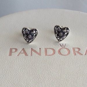 Pandora snowflake necklace and earrings Clearance