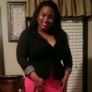 Meet your Posher, Crystal