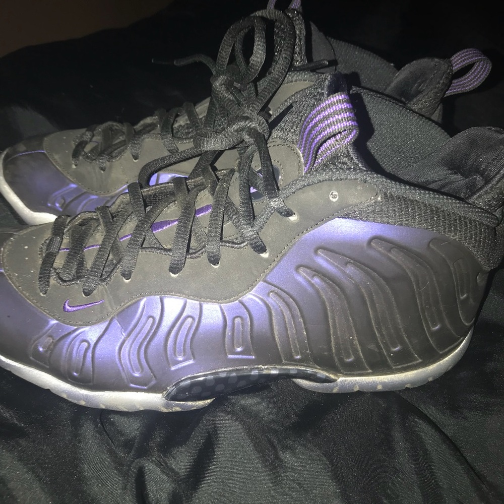 Nike foam eggplant