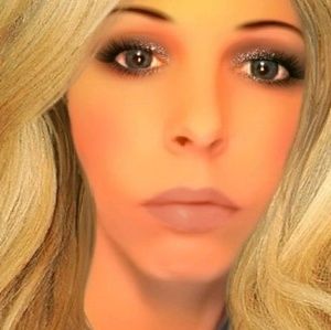 Meet your Posher, Kellie