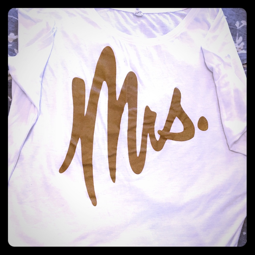 MRS TEE MEDIUM NEW CONDITION