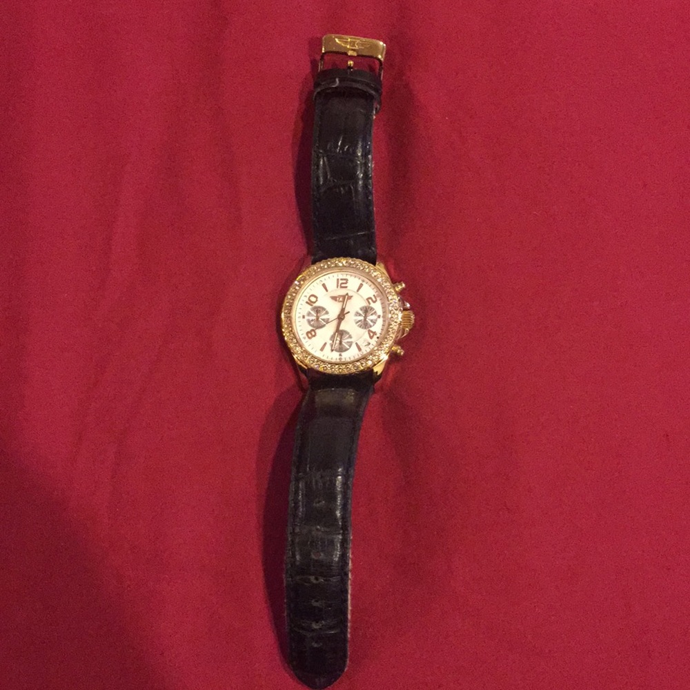 INVICTA ROSE GOLD WATCH WITH STONES!!