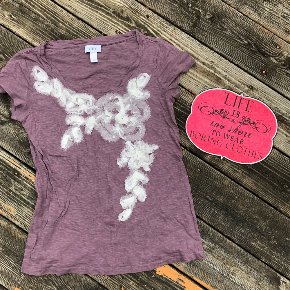 🎈Cute Loft Lavender Tee with Cream Design