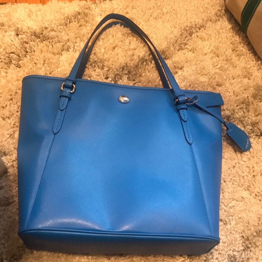 Blue Coach Turnlock tote