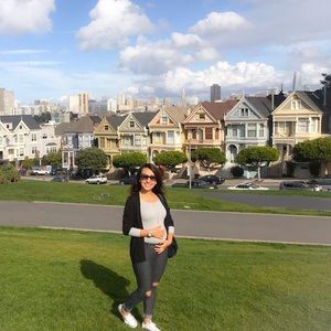 Meet your Posher, Carolina