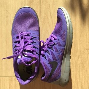 Nike Free 5.0 running shoes