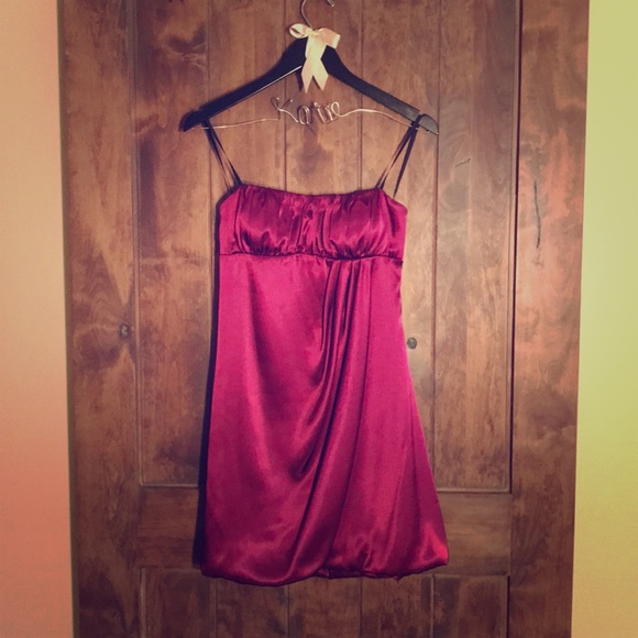 Staples party dress - Picture 1 of 2
