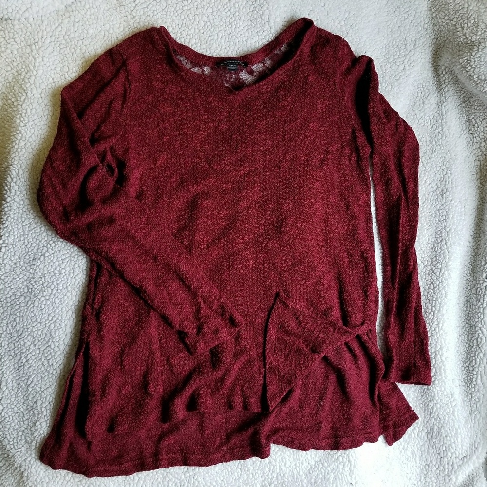 AE maroon sweater