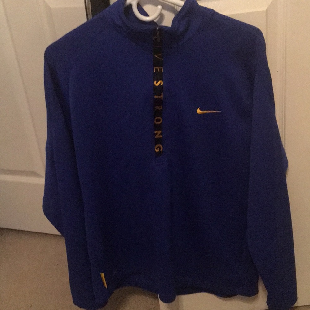 Nike Livestrong Quarter zip pullover