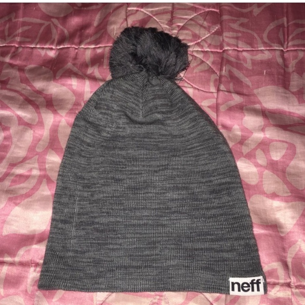 neff pom pom beanie