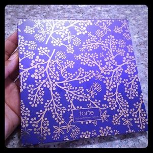 Tarte LE, eyeshadow palette