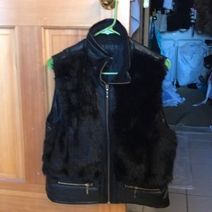 Rampage faux fur and leather vest-XL (runs small)