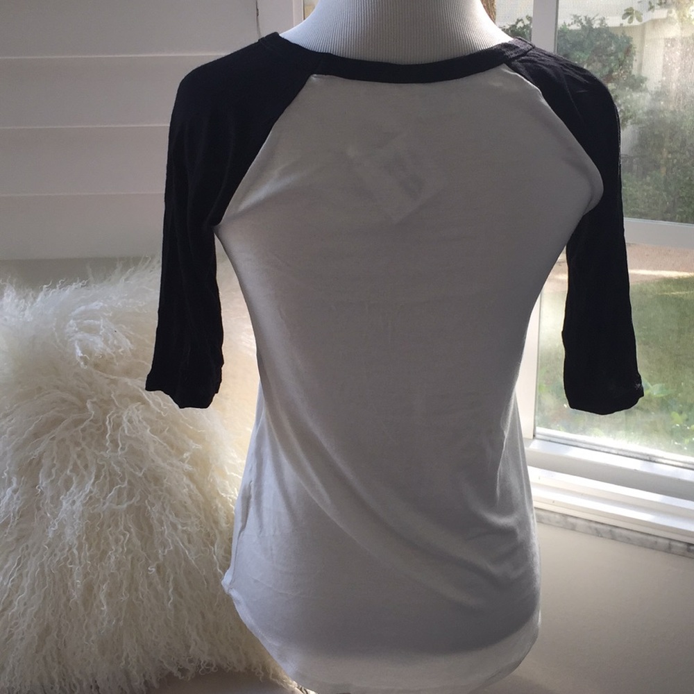 "Oh Deer" Holiday Tee! - Picture 4 of 4