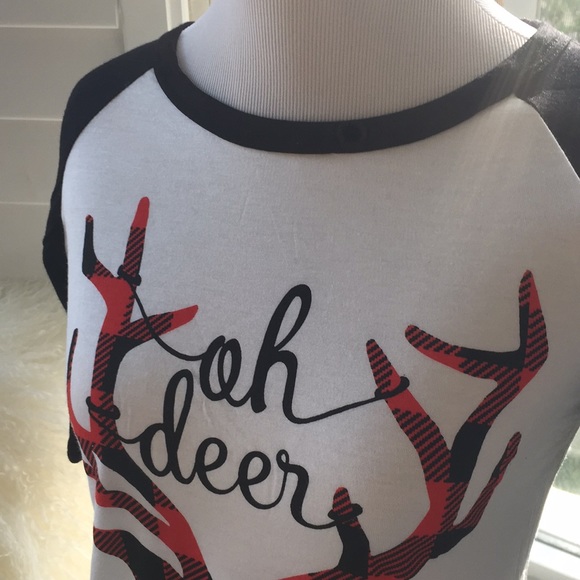 "Oh Deer" Holiday Tee! - Picture 3 of 4