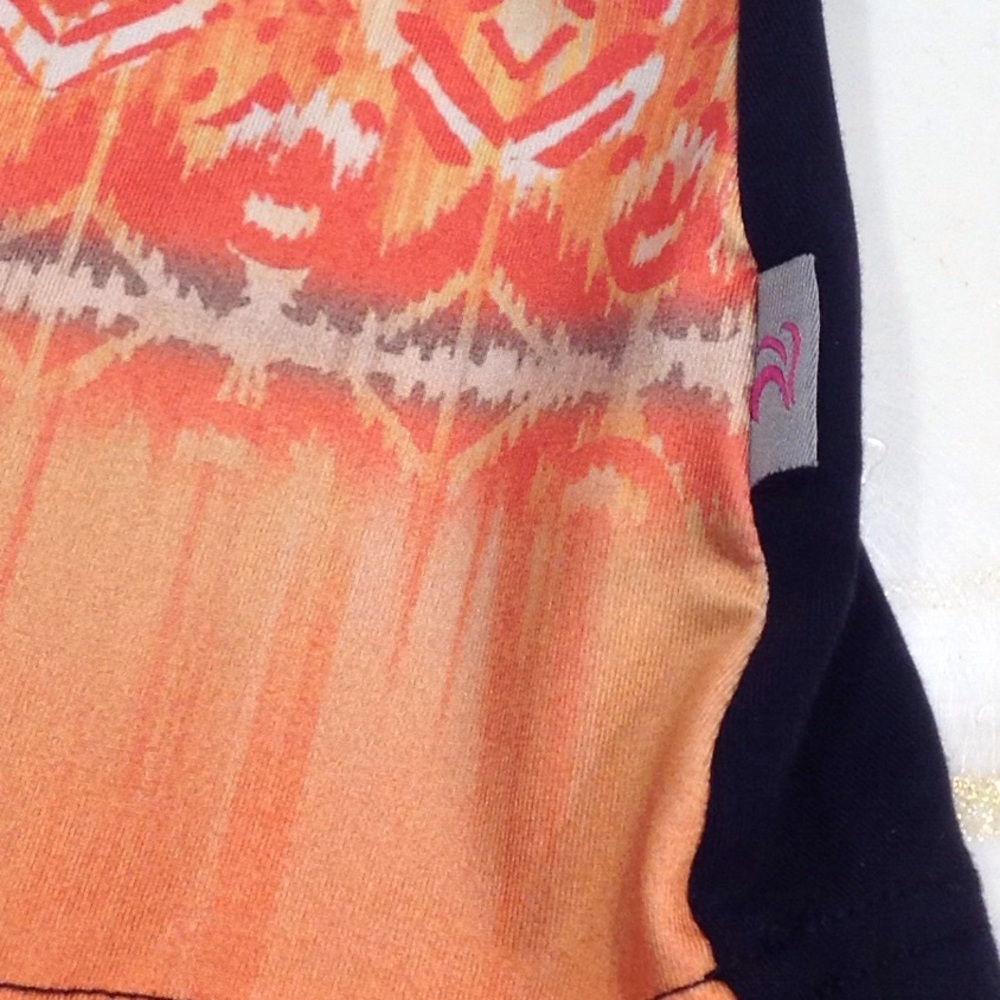 KOS * USA workout top - Picture 3 of 4