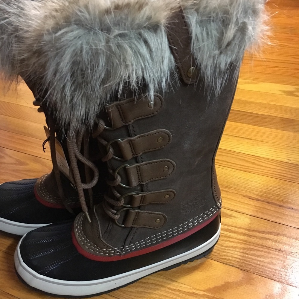 Joan of arctic Sorel boots