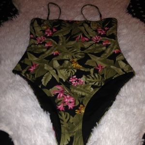 Tropical swimming suit, from Forever 21, Size M